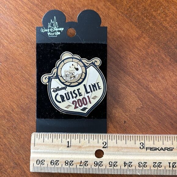 Mickey Mouse Steamboat Willie, Disney Cruise Line 2001 Pin - Picture 3 of 4